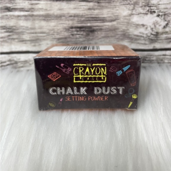 The Crayon Case Chalk Dust Setting Powder - Shade: Letter R - New sealed in box - Picture 2 of 2